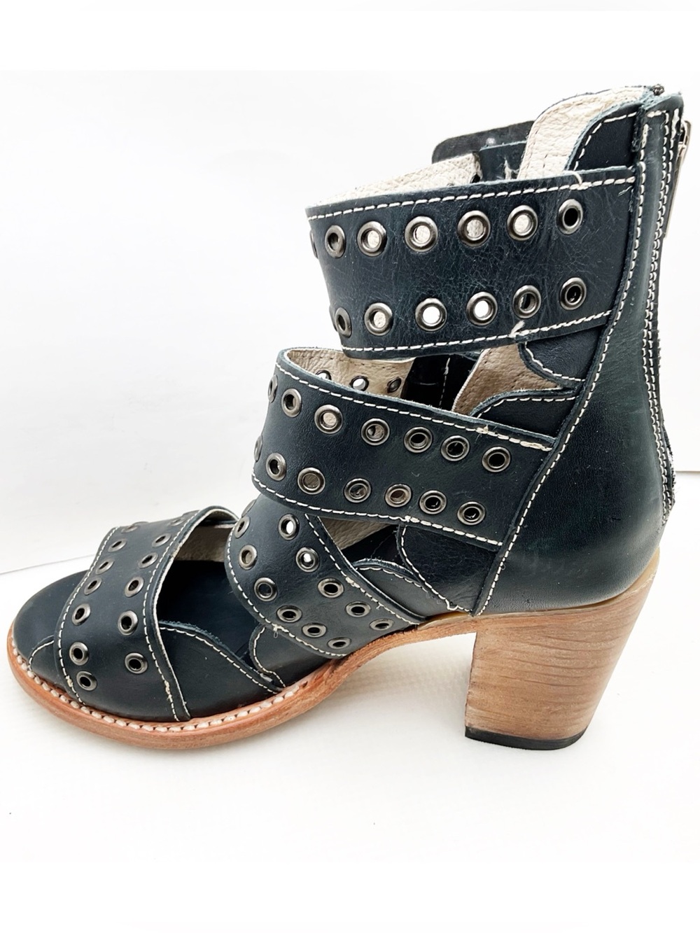🆕{Freebird} Blake Gladiator Sandals - Picture 3 of 16